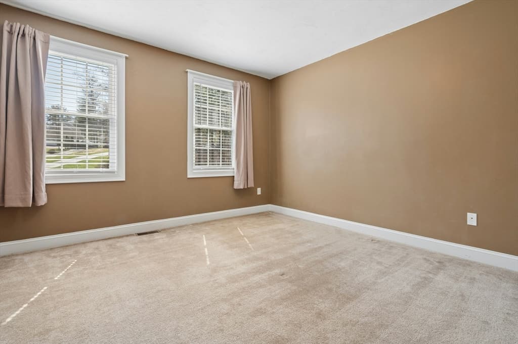 Single Family Residence at 320 Lincoln Circle, Northbridge MA 01534, Northbridge, photo 30 of 42