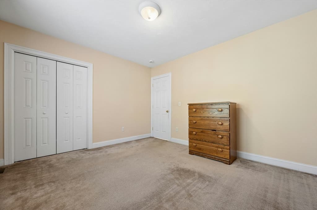Single Family Residence at 320 Lincoln Circle, Northbridge MA 01534, Northbridge, photo 33 of 42