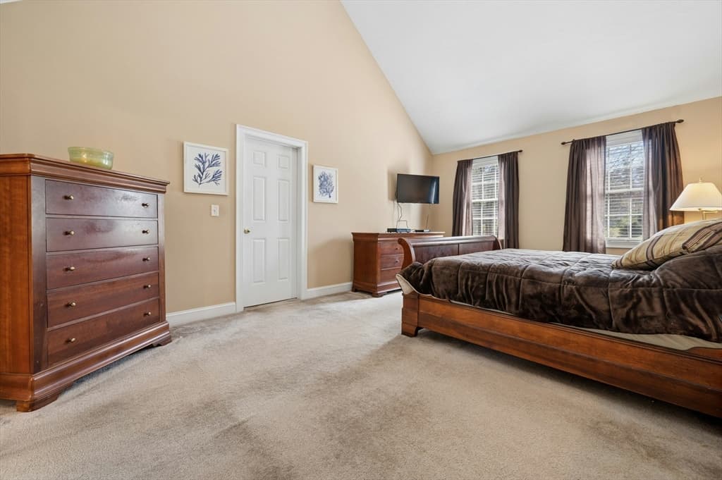 Single Family Residence at 320 Lincoln Circle, Northbridge MA 01534, Northbridge, photo 25 of 42