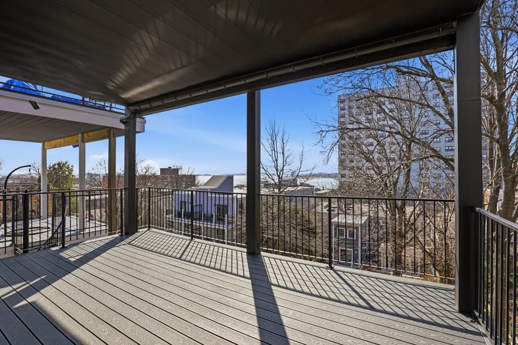 407 E 7th St # 2, Boston MA 02127 photo 7