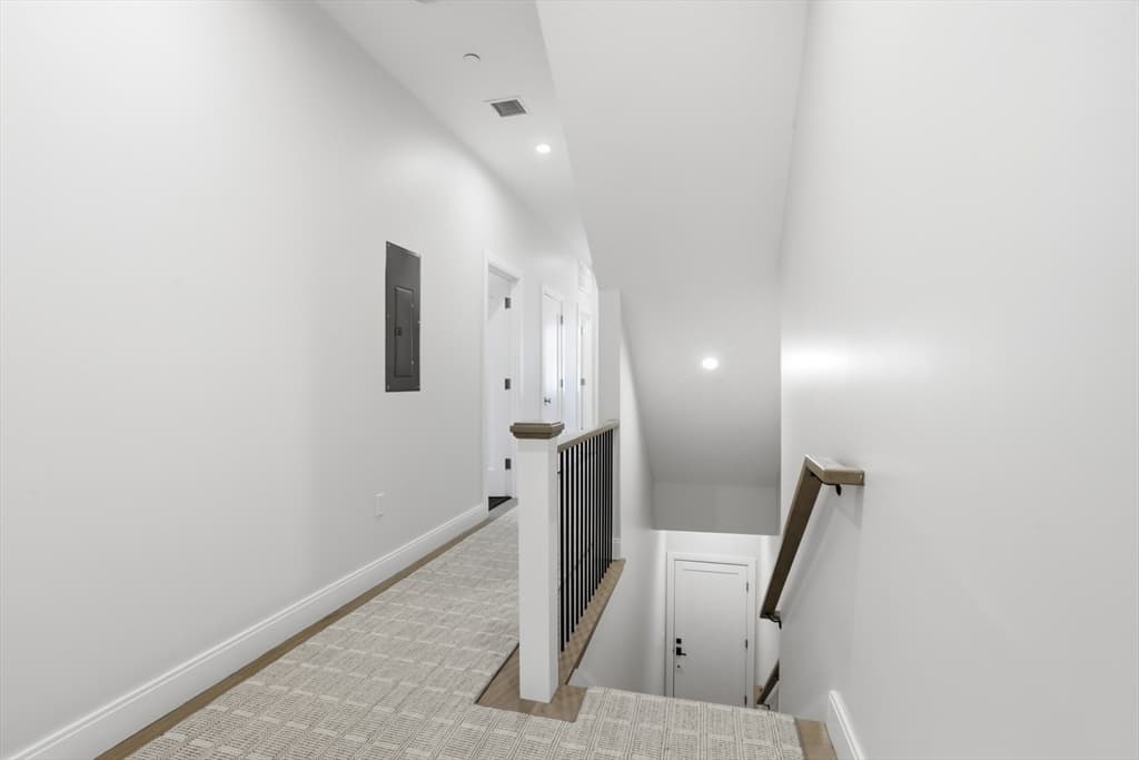 407 E 7th St # 2, Boston MA 02127 photo 14