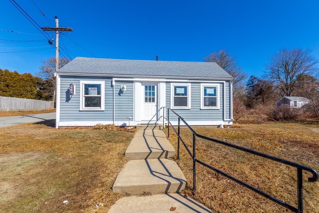 Single Family Residence at 1772 Main St, Chatham MA 02633, Chatham, photo 15 of 15