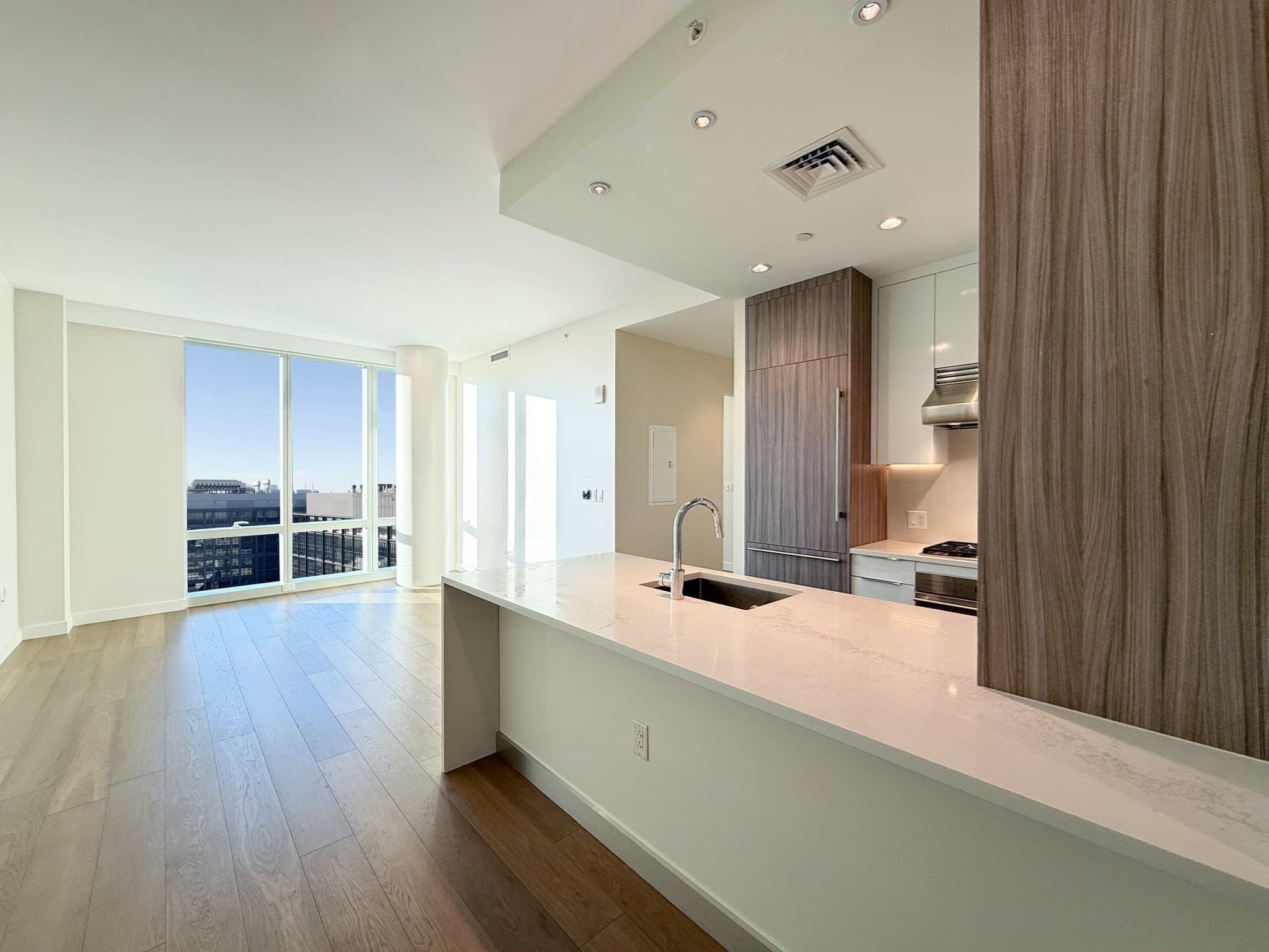 Condominium at 188 Brookline Ave # 24I, Boston MA 02215, photo 5 of 42