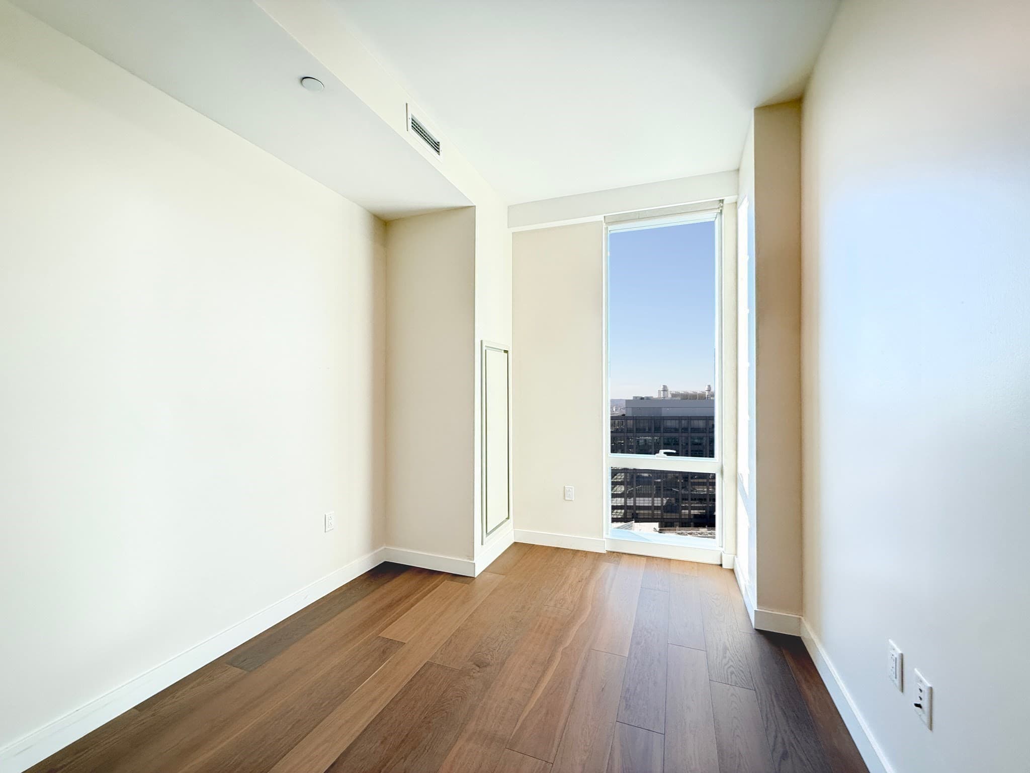 Condominium at 188 Brookline Ave # 24I, Boston MA 02215, photo 14 of 42