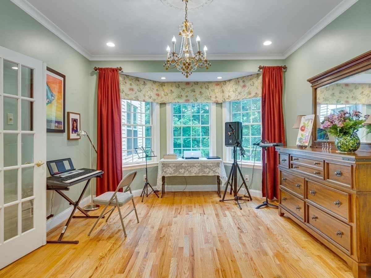 Single Family Residence at 14 Nassau Drive, Winchester MA 01890, photo 6 of 30