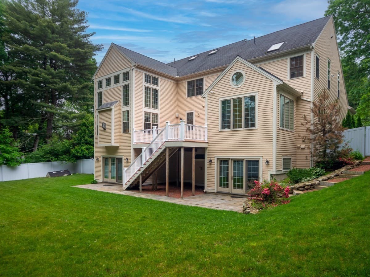 Single Family Residence at 14 Nassau Drive, Winchester MA 01890, photo 30 of 30