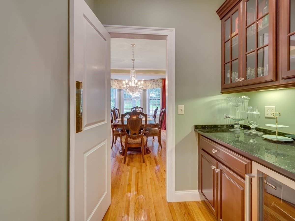 Single Family Residence at 14 Nassau Drive, Winchester MA 01890, photo 11 of 30