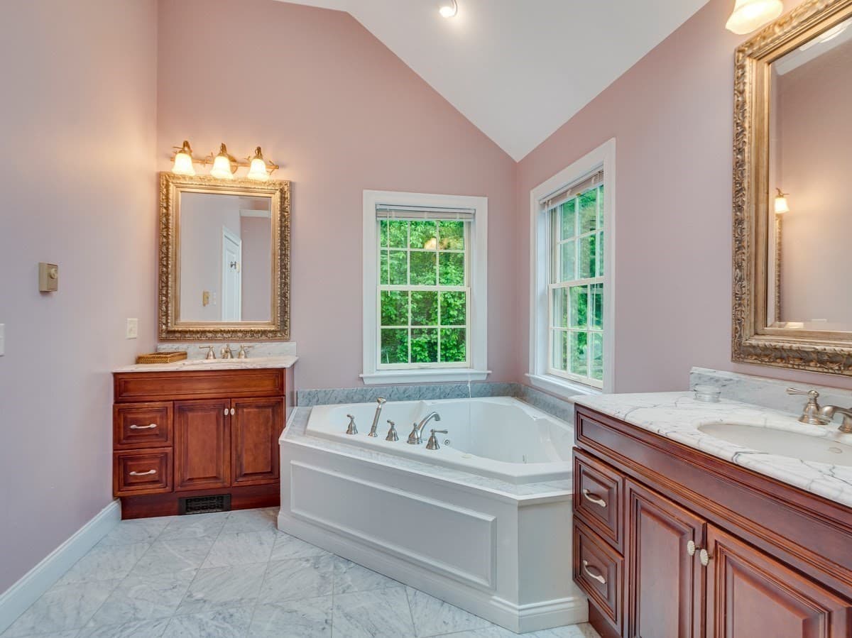 Single Family Residence at 14 Nassau Drive, Winchester MA 01890, photo 19 of 30