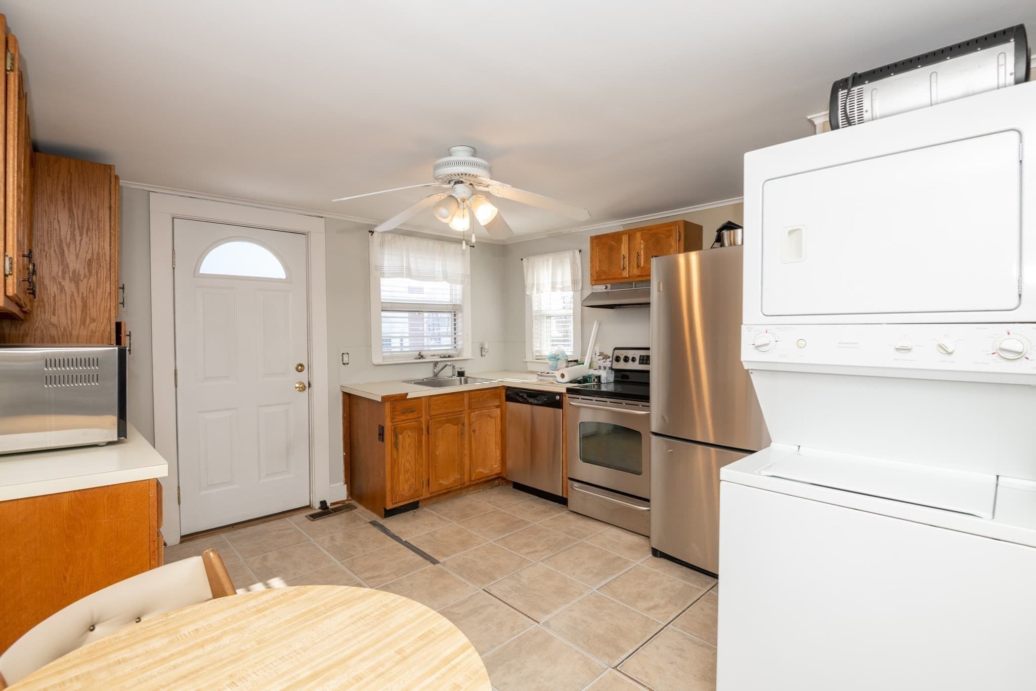 2 Family - 2 Units Up/Down at 11 Linden Street, Reading MA 01867, photo 23 of 31