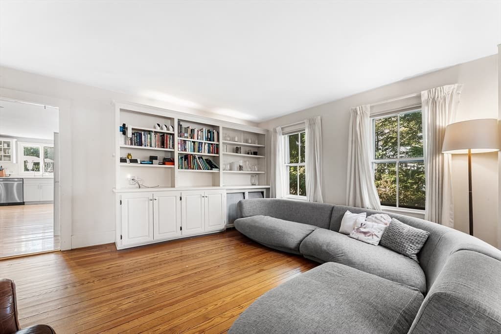 Single Family Residence at 29 Cottage St, Wellesley MA 02482, photo 4 of 42