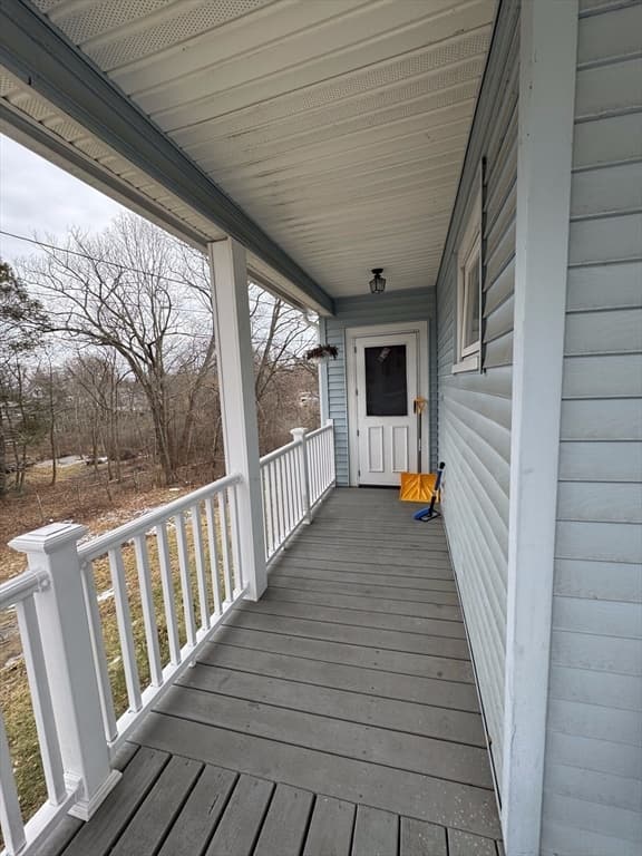 99 Clover St, Worcester MA 01603 photo 4