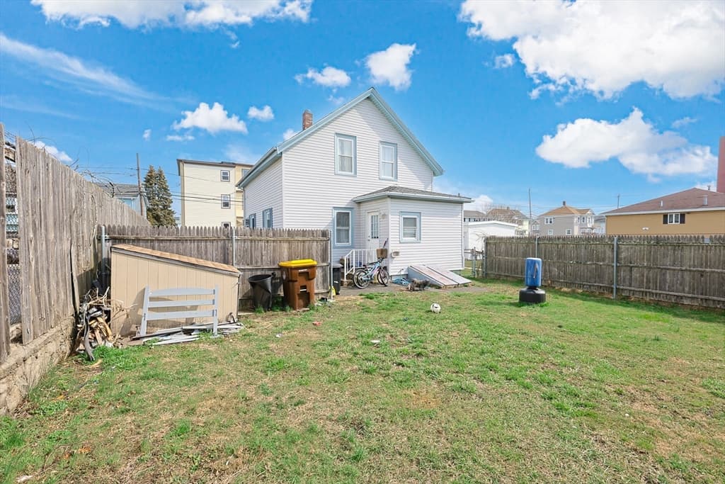 Single Family Residence at 31 Russell St, Fall River MA 02721, photo 16 of 17