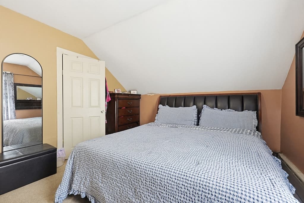 Single Family Residence at 31 Russell St, Fall River MA 02721, photo 15 of 17