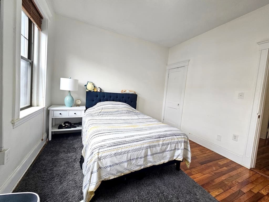 Condominium at 1564 Commonwealth Ave # 5, Boston MA 02135, photo 7 of 12