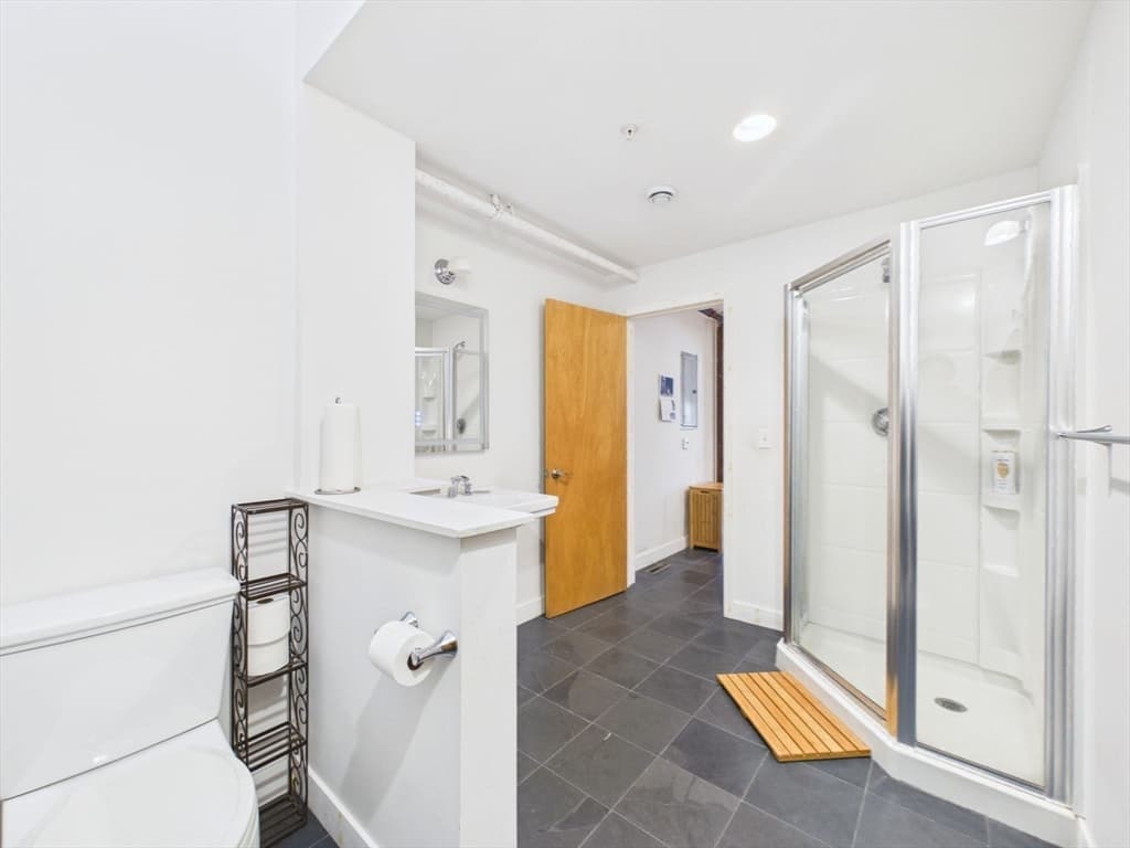 Condominium at 123 Sawyer St # 1, New Bedford MA 02746, New Bedford, photo 12 of 24