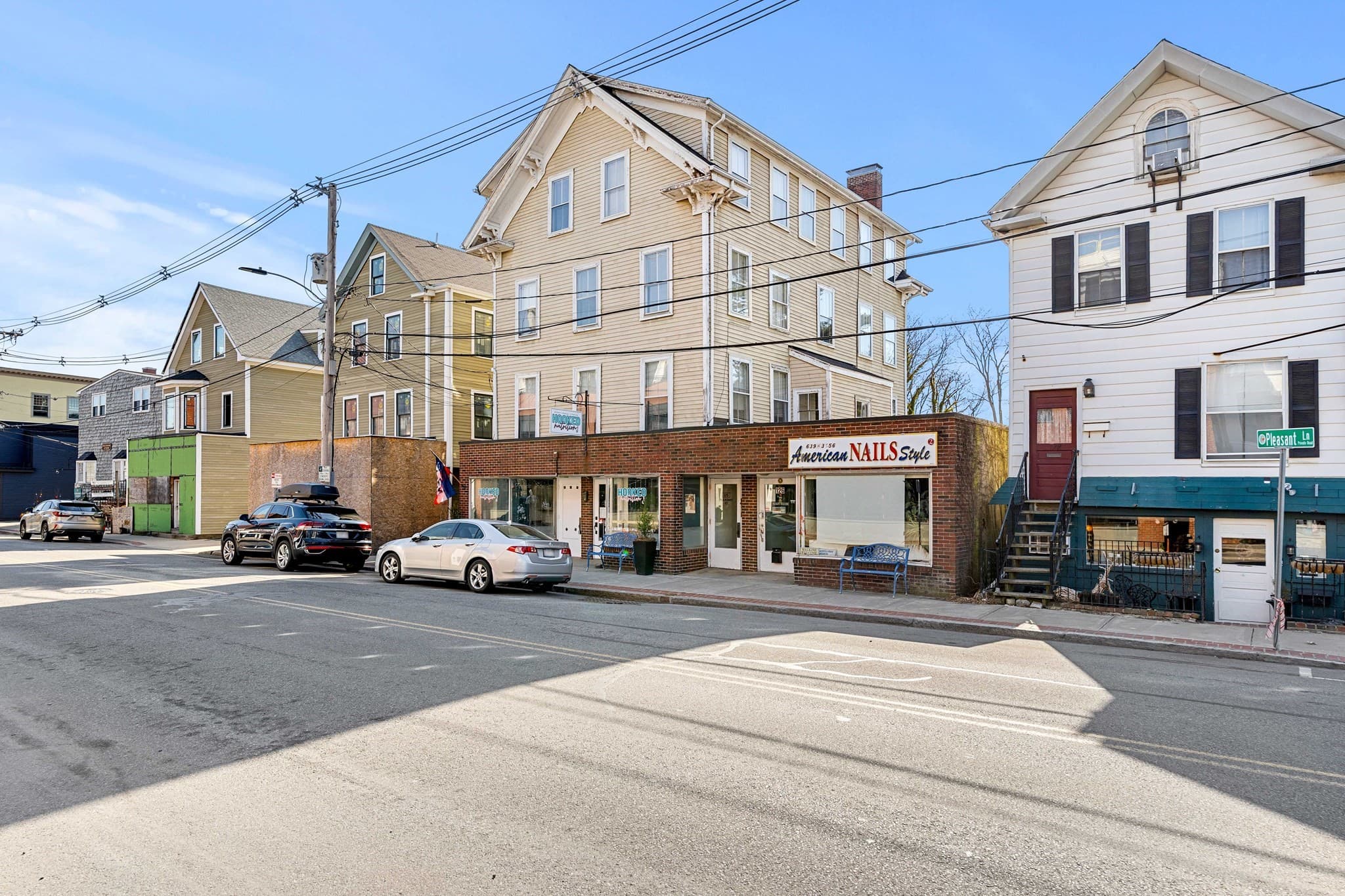 5+ Family - 5+ Units Up/Down at 126 Pleasant St, Marblehead MA 01945, photo 2 of 20