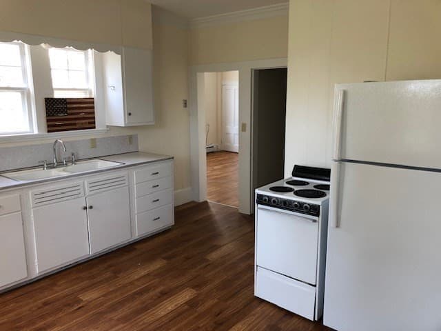 5+ Family - 5+ Units Up/Down at 126 Pleasant St, Marblehead MA 01945, photo 8 of 20