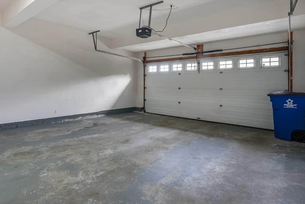 Condominium at 432 Boxwood Ln # 432, Clinton MA 01510, photo 17 of 20