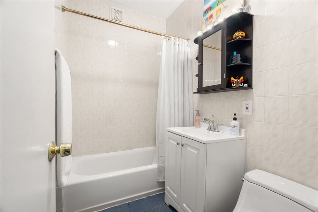 Condominium at 1404 Commonwealth Ave # 17, Boston MA 02135, photo 15 of 17