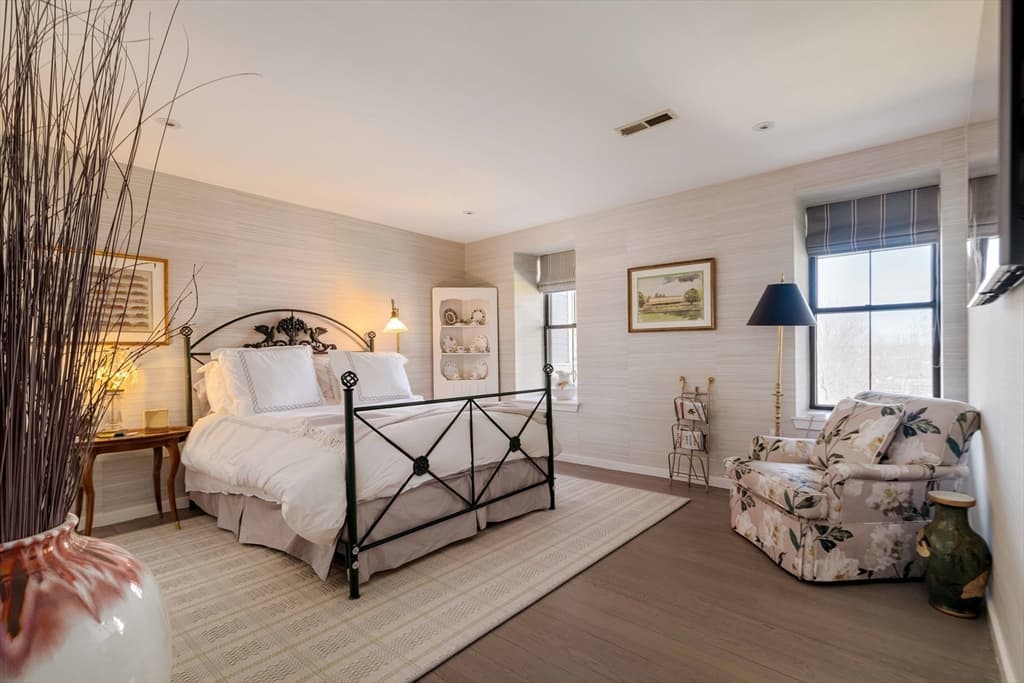 Condominium at 103 Bellevue St # 4, Newton MA 02458, photo 33 of 39
