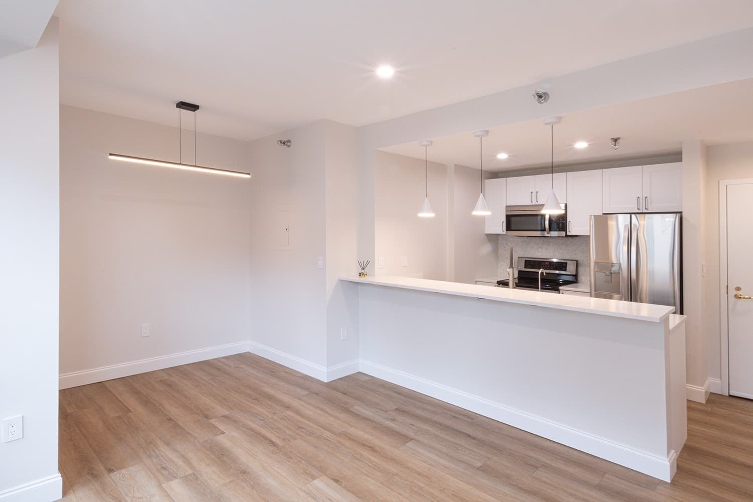 Condominium at 636 Beacon # 405, Boston MA 02215, photo 3 of 16
