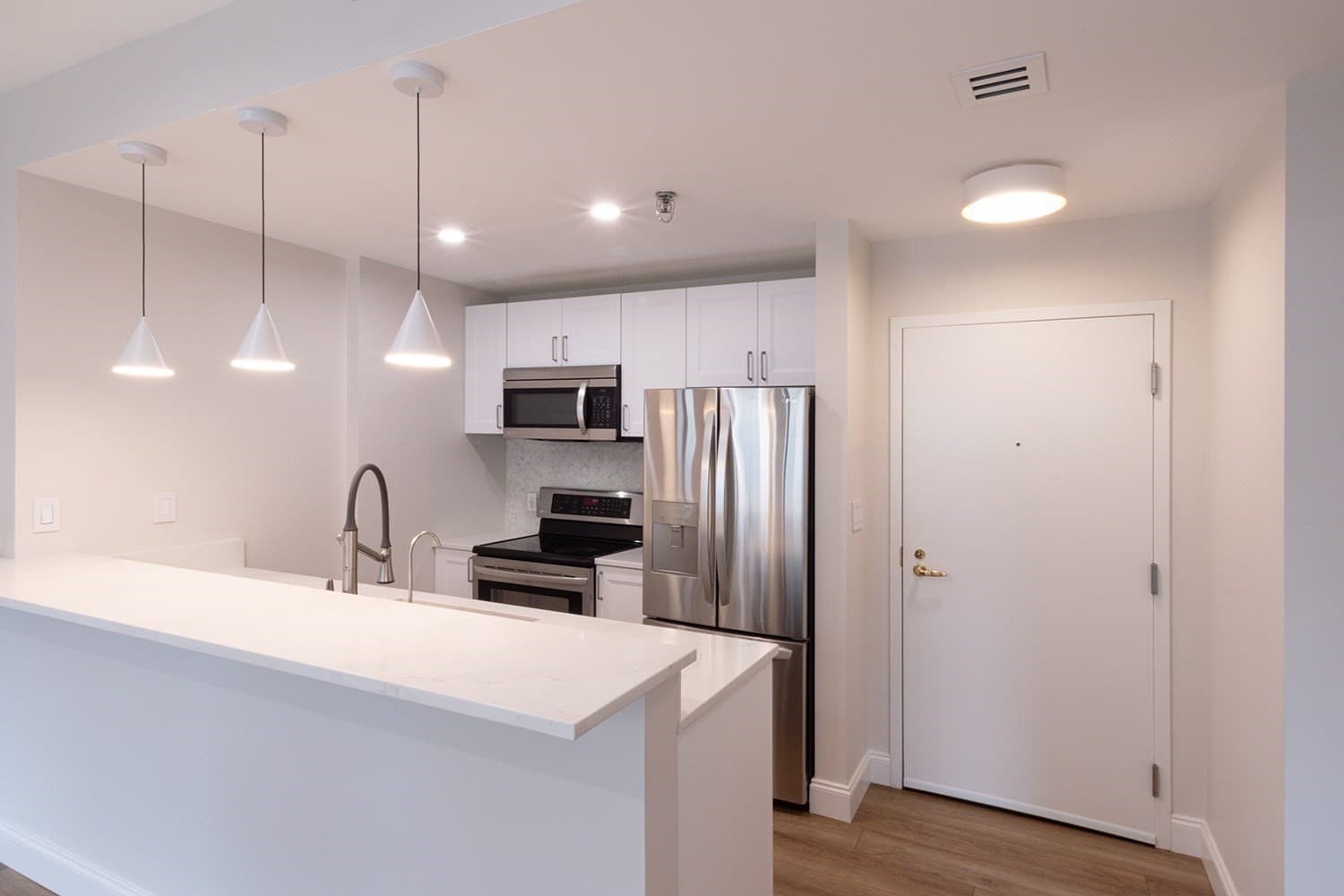 Condominium at 636 Beacon # 405, Boston MA 02215, photo 5 of 16