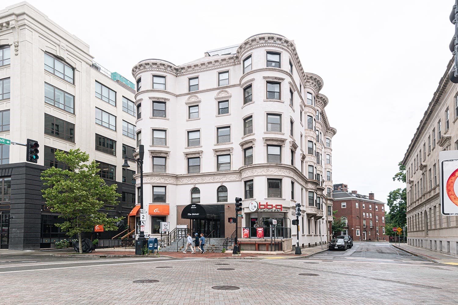 Condominium at 636 Beacon # 405, Boston MA 02215, photo 15 of 16
