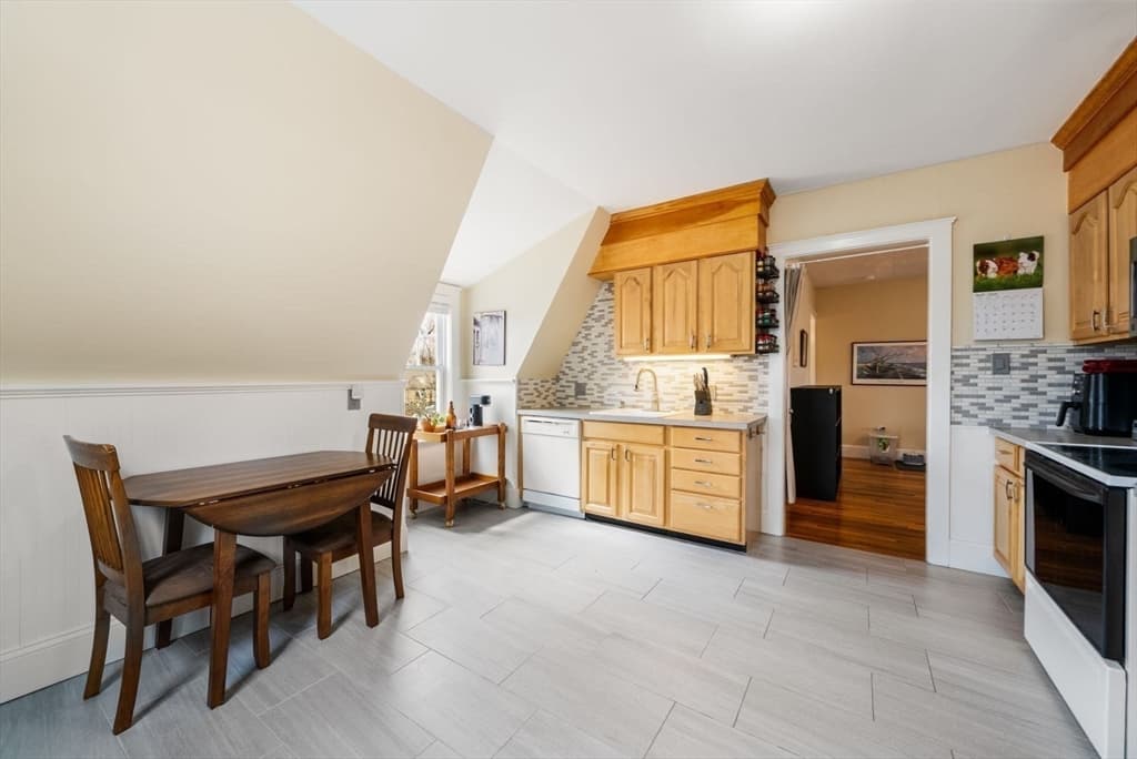 Condominium at 4 Alden St # 3, Danvers MA 01923, Danvers, photo 16 of 40