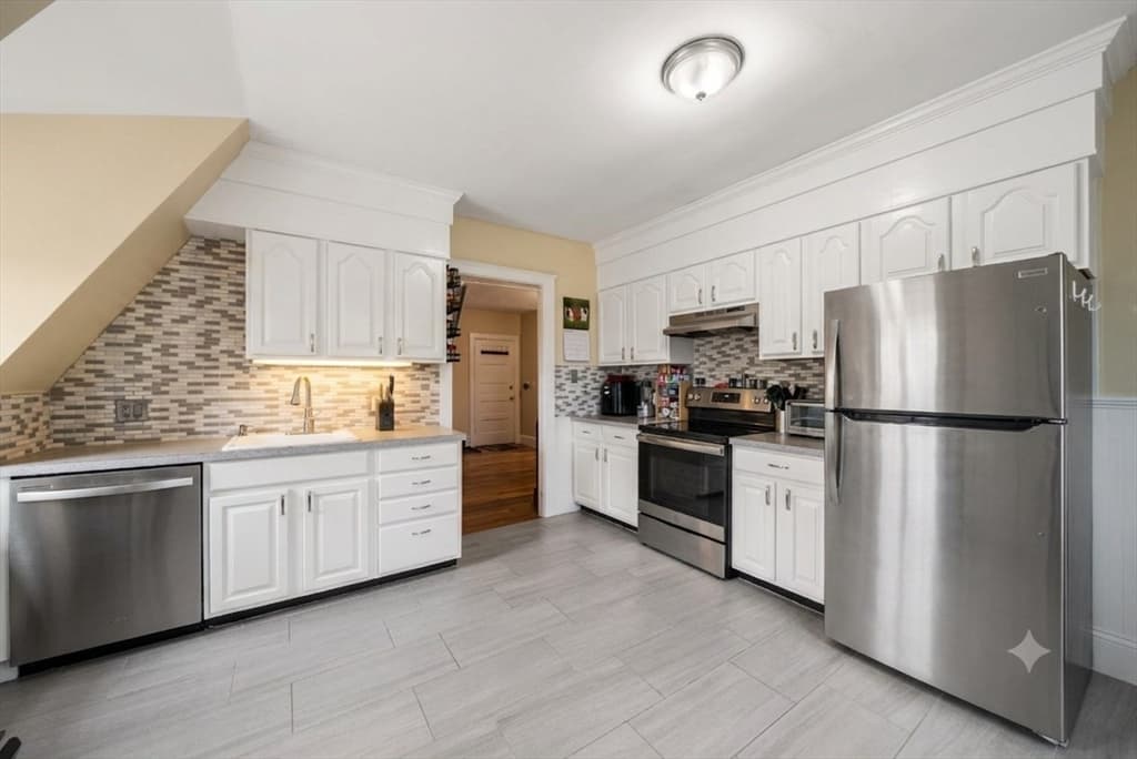 Condominium at 4 Alden St # 3, Danvers MA 01923, Danvers, photo 12 of 40