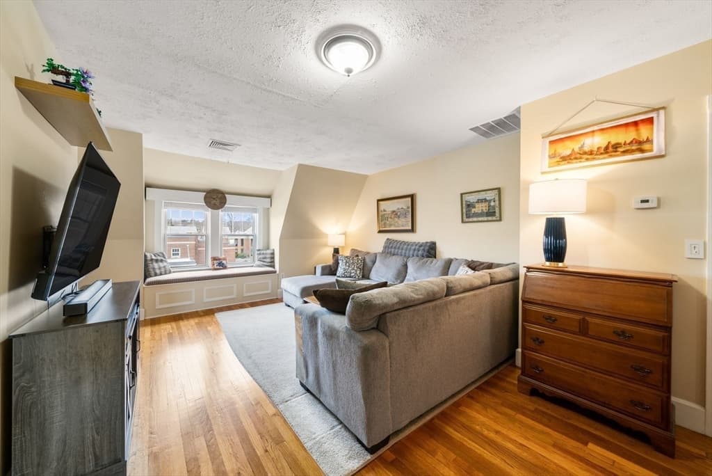 Condominium at 4 Alden St # 3, Danvers MA 01923, Danvers, photo 5 of 40