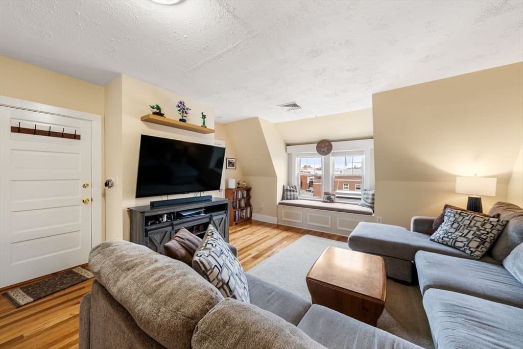 Condominium at 4 Alden St # 3, Danvers MA 01923, Danvers, photo 9 of 40