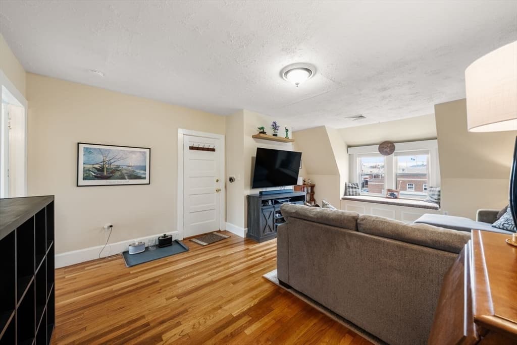 Condominium at 4 Alden St # 3, Danvers MA 01923, Danvers, photo 10 of 40