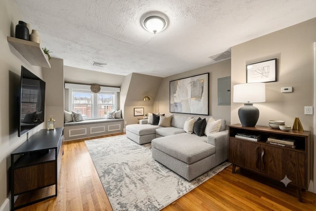 Condominium at 4 Alden St # 3, Danvers MA 01923, Danvers, photo 4 of 40