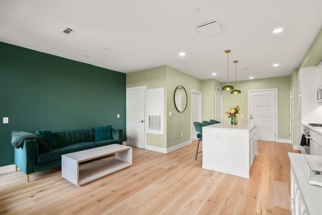 Condominium at 191 Washington St # 423, Boston MA 02135, photo 6 of 31