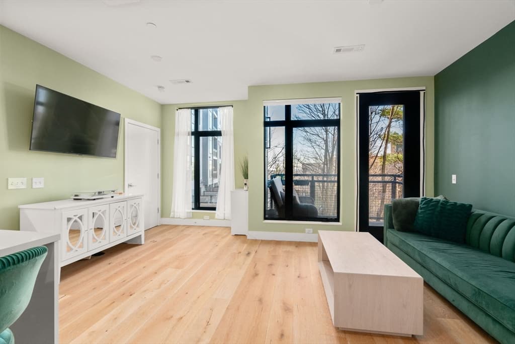 Condominium at 191 Washington St # 423, Boston MA 02135, photo 7 of 31