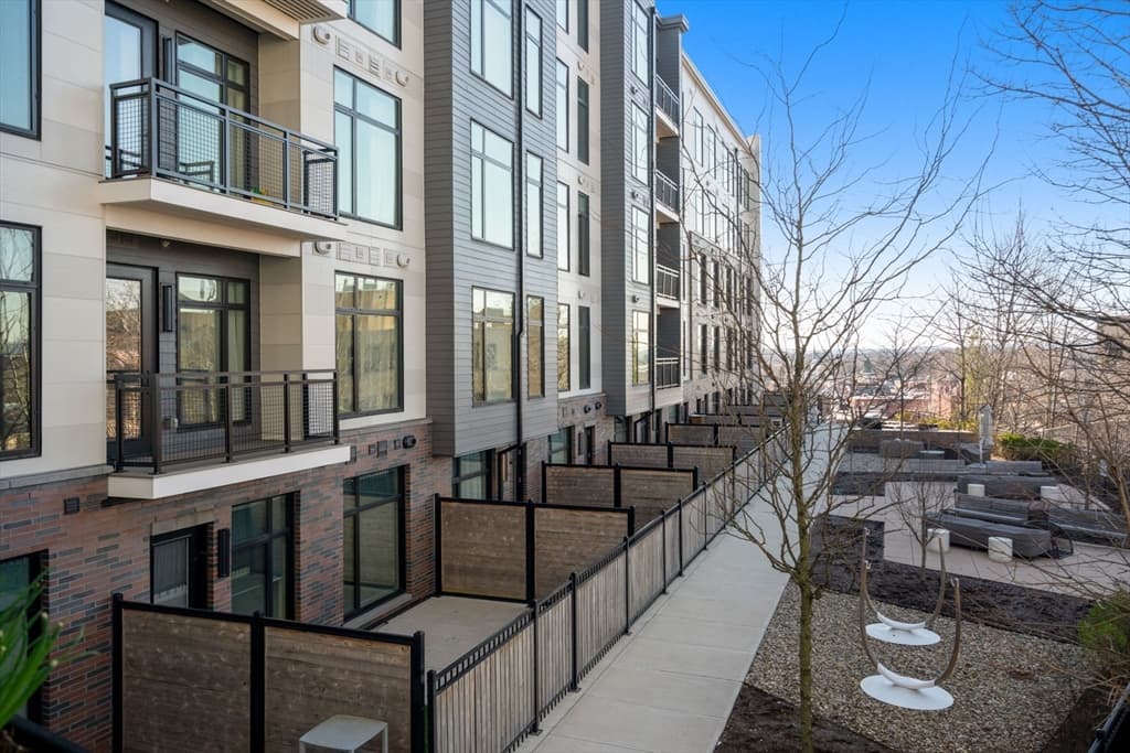 Condominium at 191 Washington St # 423, Boston MA 02135, photo 11 of 31