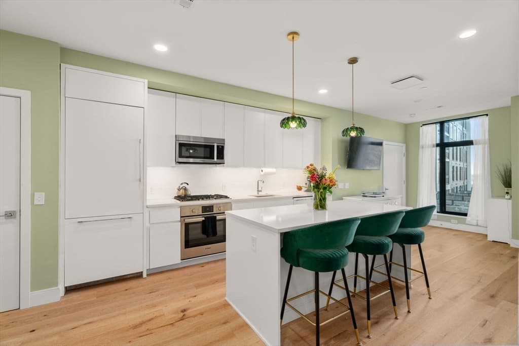 Condominium at 191 Washington St # 423, Boston MA 02135, photo 4 of 31