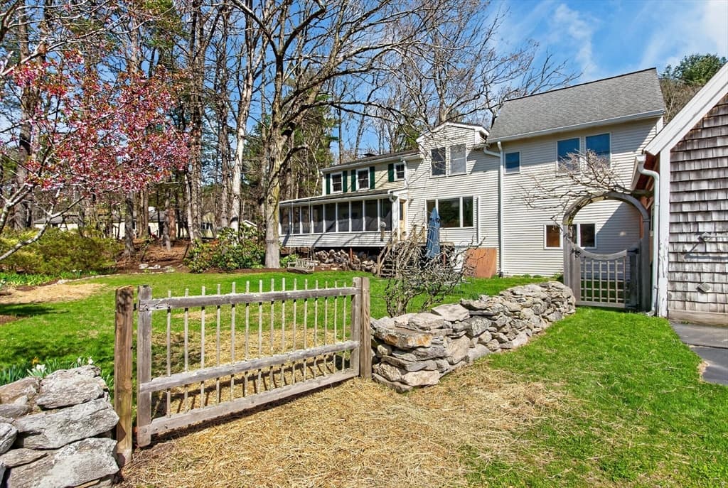Equestrian at 225 Lowell St, Carlisle MA 01741, Carlisle, photo 5 of 41