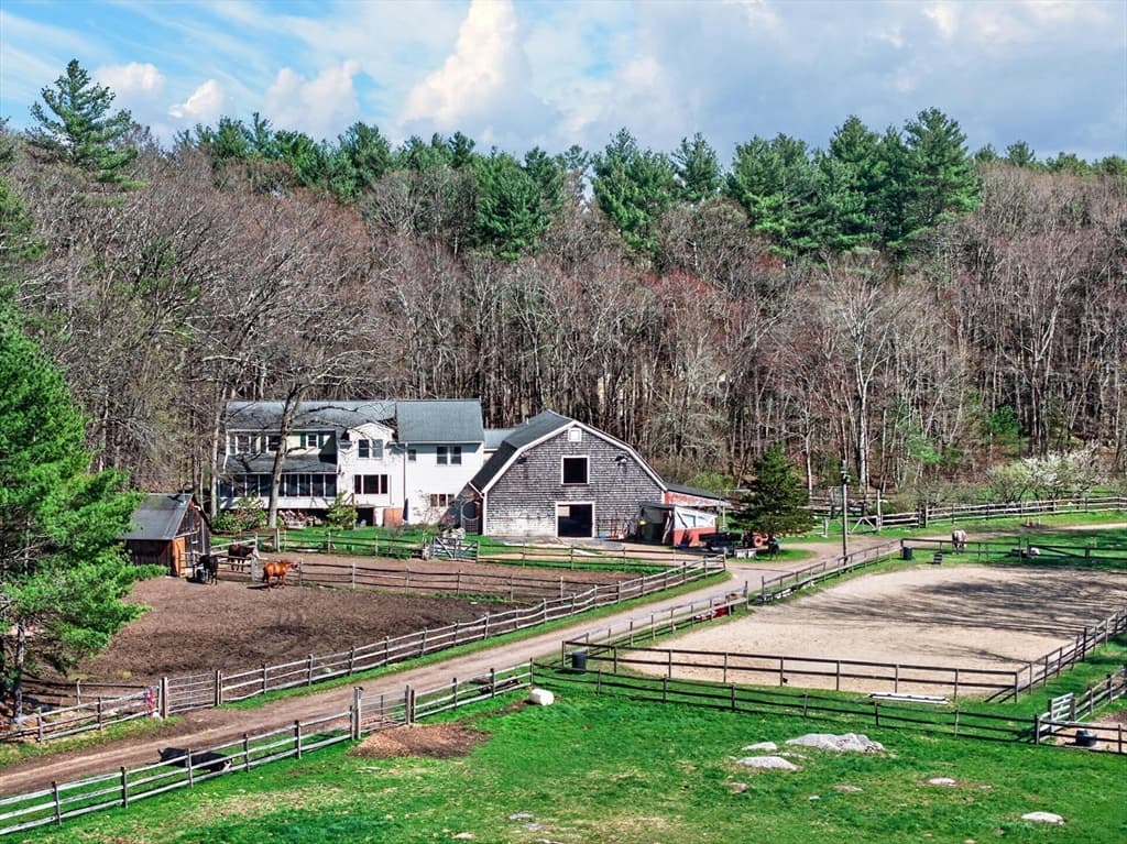 Equestrian at 225 Lowell St, Carlisle MA 01741, Carlisle, photo 38 of 41