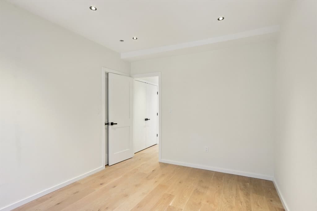 Condominium at 455 Summer St # 455, Arlington MA 02474, Arlington, photo 13 of 42
