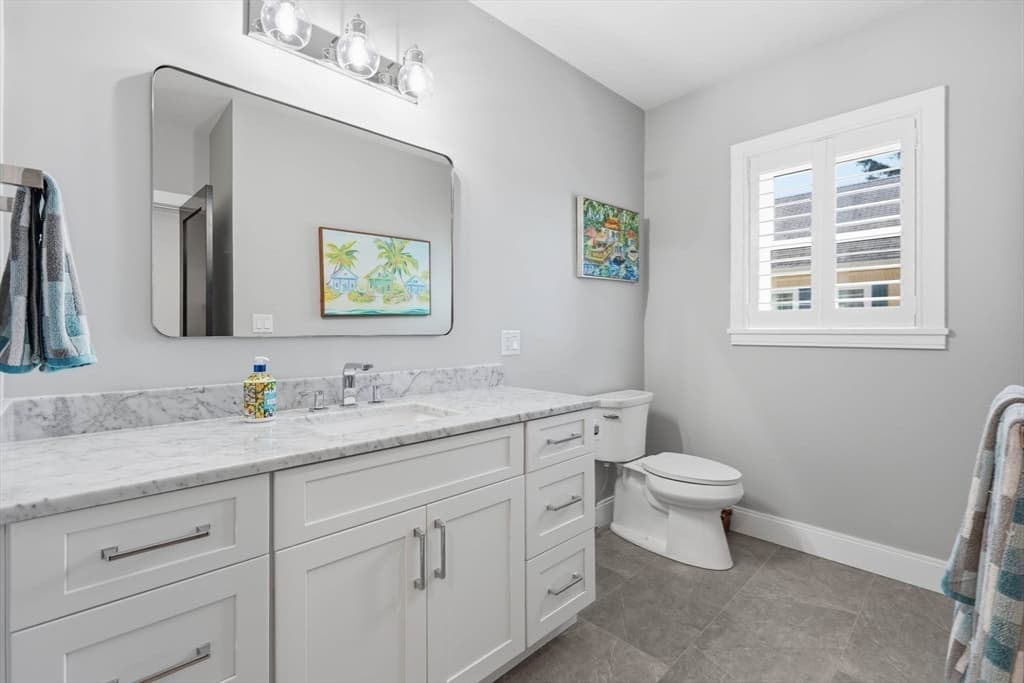 Condominium at 20 Lawrence # 2, Wakefield MA 01880, photo 30 of 38