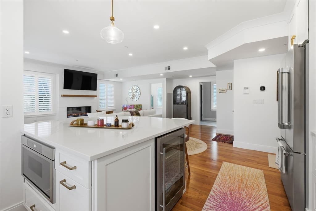 Condominium at 20 Lawrence # 2, Wakefield MA 01880, photo 15 of 38