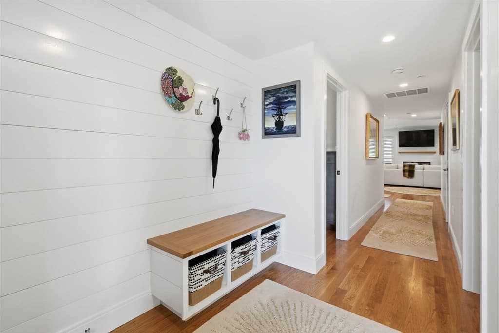 Condominium at 20 Lawrence # 2, Wakefield MA 01880, photo 35 of 38