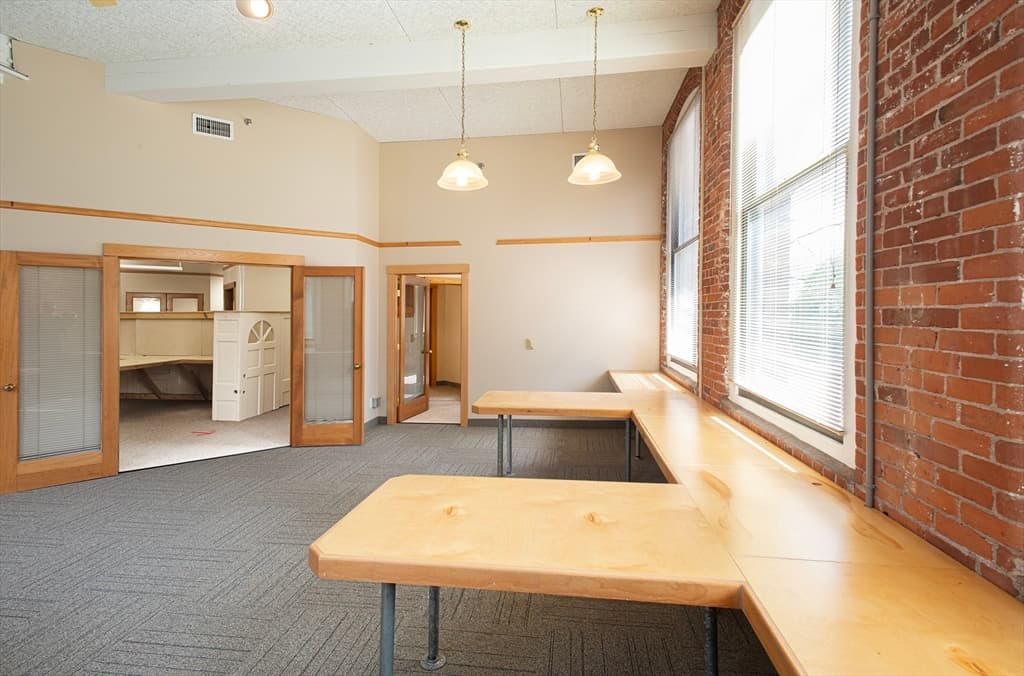 320 Riverside Dr # 3, Northampton MA 01062 photo 27
