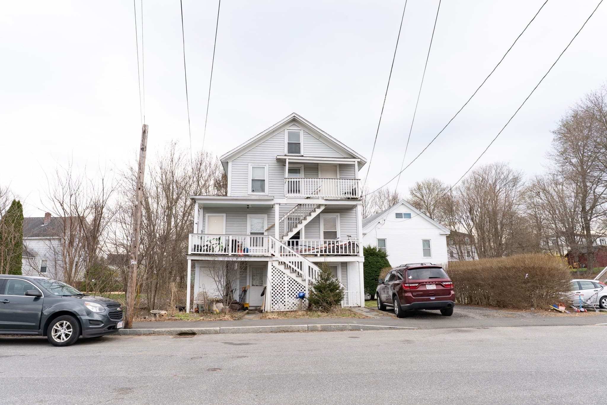 5-9 Family at 15-17 Central St, Brookfield MA 01506, photo 7 of 13