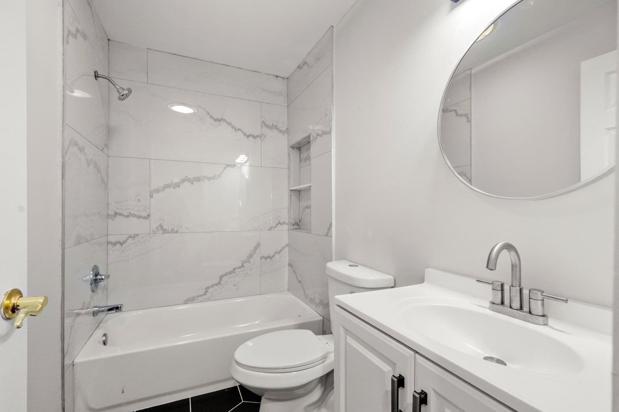 Condominium at 52 Wheatland Ave # 2, Boston MA 02124, Boston, photo 9 of 14