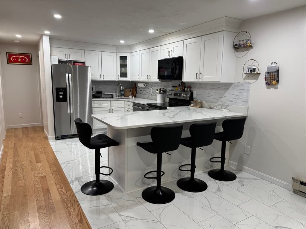 75 Huntoon Memorial Hwy # 3, Leicester MA 01524