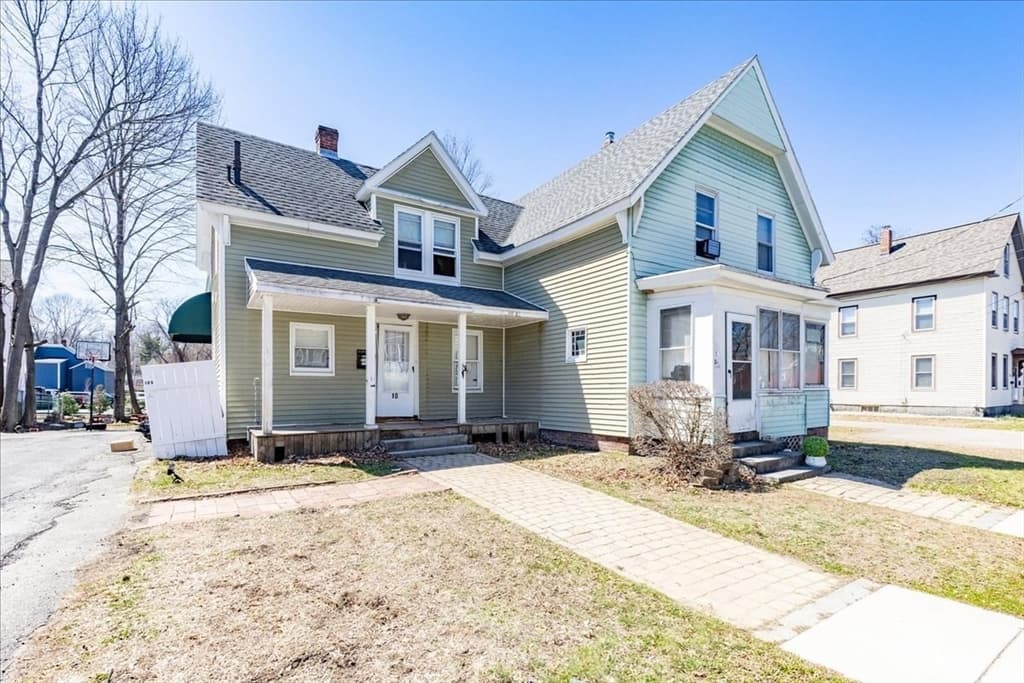 10 Green St, Leominster MA 01453