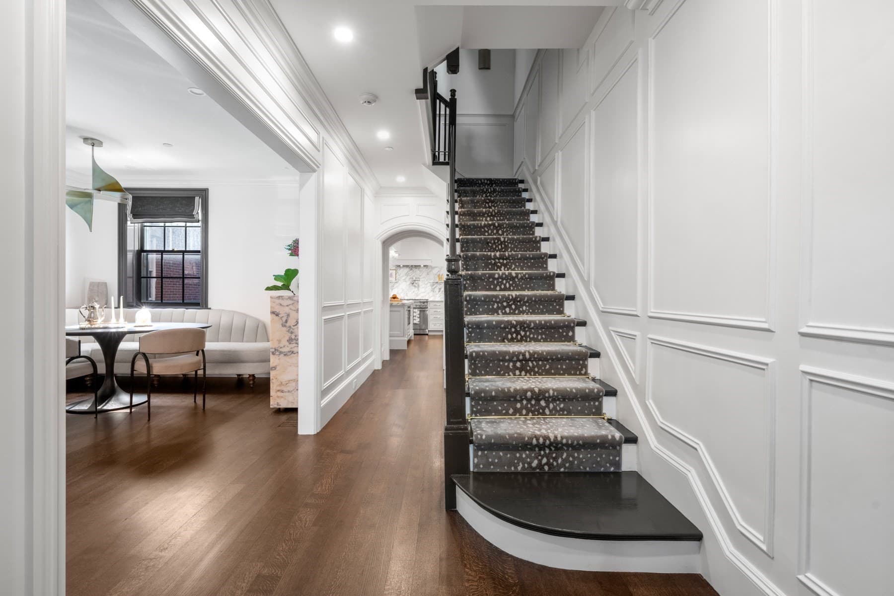 Single Family Residence at 19 Charles River Square, Boston MA 02114, photo 6 of 27