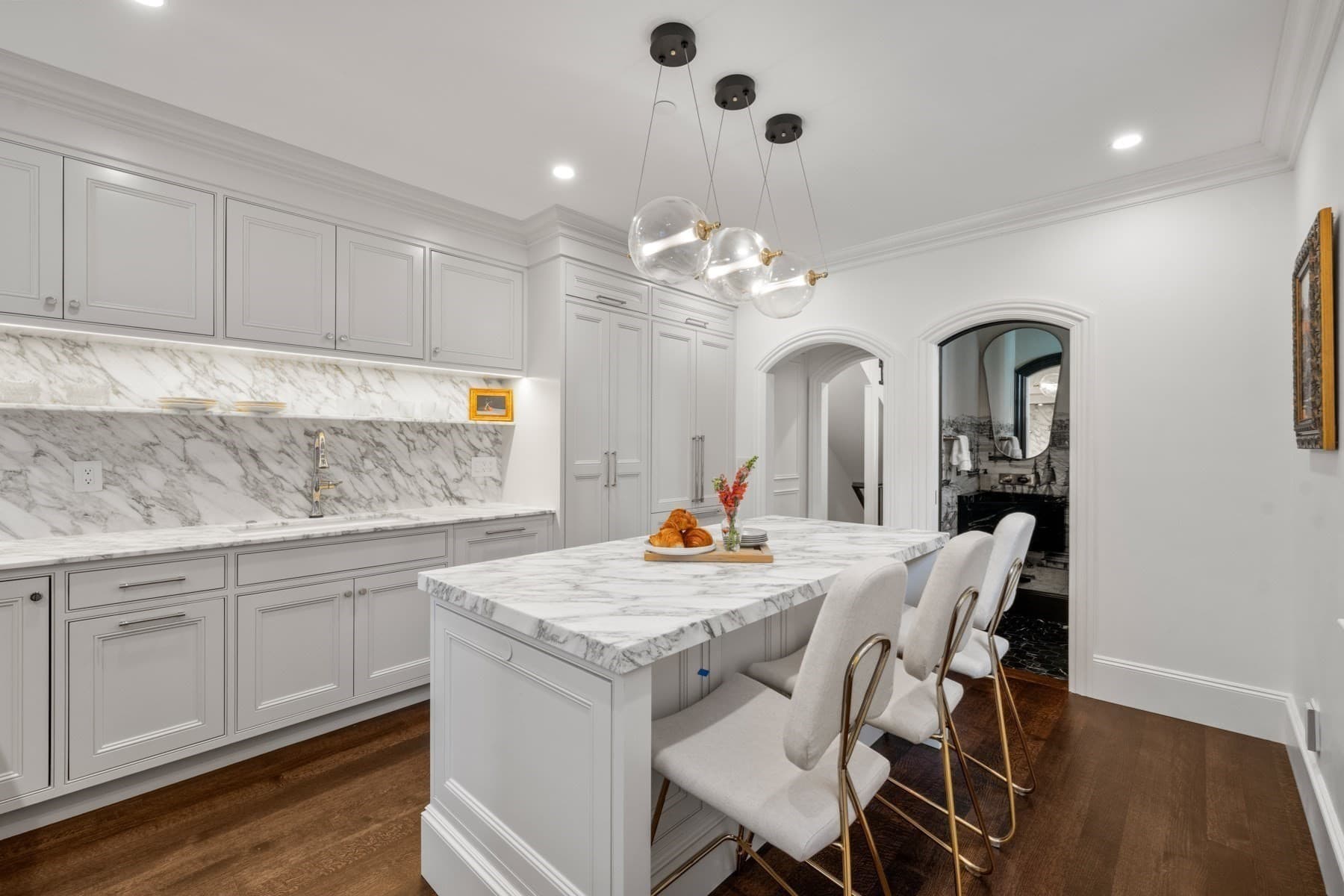 Single Family Residence at 19 Charles River Square, Boston MA 02114, photo 9 of 27